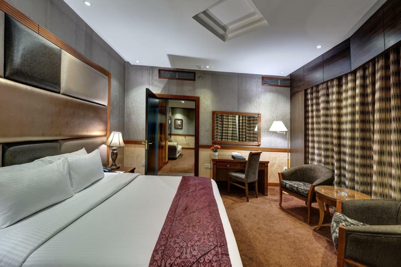 Отель Delmon Palace 3*